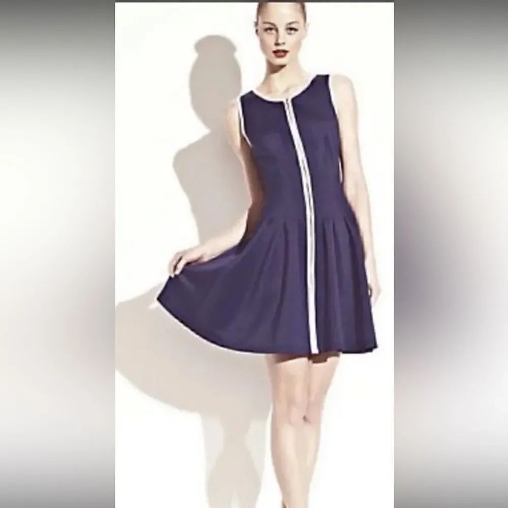 Betsey Johnson Sleeveless Zip Front Navy Blue Dress w/ White Piping Size 8